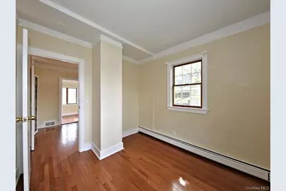 14 Weeks Place, New Rochelle, NY 10801 - Photo 9