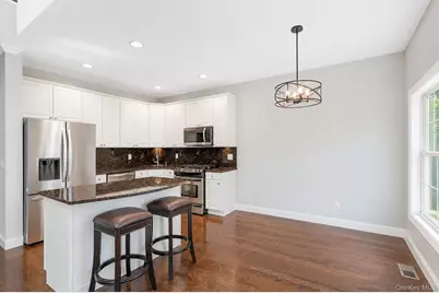 327 Medea Way, Central Islip, NY 11722 - Photo 15