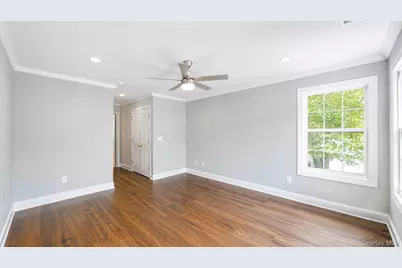 327 Medea Way, Central Islip, NY 11722 - Photo 25