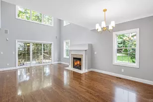 327 Medea Way, Central Islip, NY 11722 - Photo 5