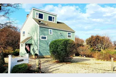 46 Captain Kidds Path, Montauk, NY 11954 - Photo 1