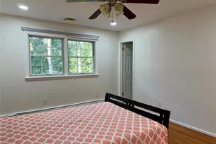 7 Gables Ct, Dix Hills, NY 11746 - Photo 5