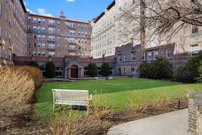 14 N Chatsworth Avenue #5J, Larchmont, NY 10538 - Photo 3