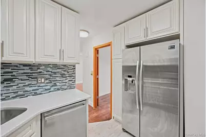 50-21 39th Place #2E, Sunnyside, NY 11104 - Photo 7