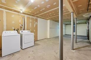 192 Doxbury Ln, Suffern, NY 10901 - Photo 17
