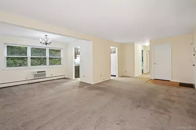 192 Doxbury Lane, Suffern, NY 10901 - Photo 3