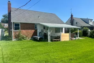 586 Martin Rd, Franklin Square, NY 11010 - Photo 3