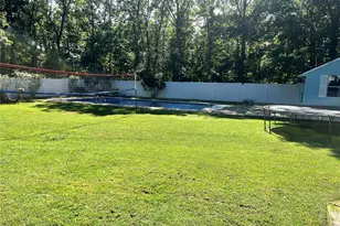 1029 Wading River Manor Rd, Manorville, NY 11949 - Photo 5