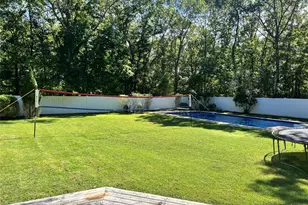 1029 Wading River Manor Rd, Manorville, NY 11949 - Photo 13