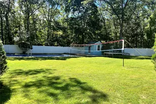 1029 Wading River Manor Rd, Manorville, NY 11949 - Photo 9