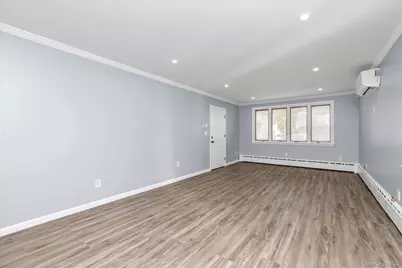 6 Franklin Avenue #Lower, Port Washington, NY 11050 - Photo 3