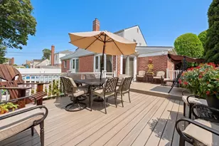 2262 1st St, East Meadow, NY 11554 - Photo 5