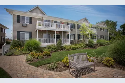 9 Willowbrook Road #10A, Bay Shore, NY 11706 - Photo 1