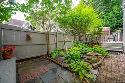 37 ( Aka 39 ) Sunrise Terrace, Yonkers, NY 10703 - Photo 31