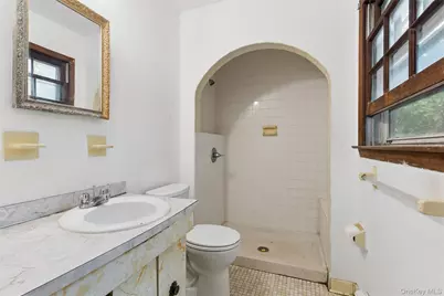 650 Greenfields Lane, Southold, NY 11971 - Photo 17