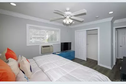 227 Lakeland Avenue #2-2D, Sayville, NY 11782 - Photo 7