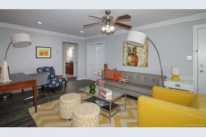 227 Lakeland Avenue #2-2D, Sayville, NY 11782 - Photo 5
