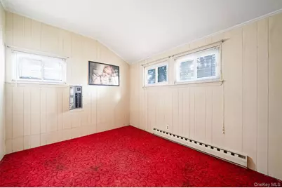35 Gwendolyn Place, East Islip, NY 11730 - Photo 13