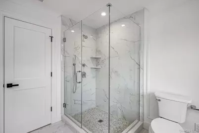 115 Jackson Avenue, Massapequa Park, NY 11762 - Photo 21