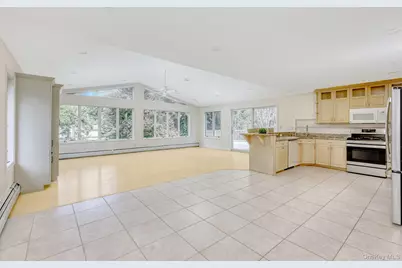 17 Cragmere Road, Suffern, NY 10901 - Photo 7