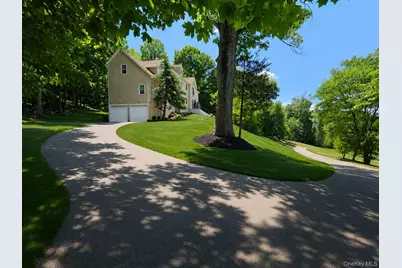 8 Brian Court, Salisbury Mills, NY 12577 - Photo 3