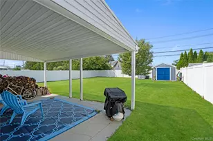 582 Benton Rd, East Meadow, NY 11554 - Photo 27