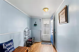 582 Benton Rd, East Meadow, NY 11554 - Photo 23