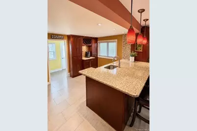 159 Sportsmans Avenue, Freeport, NY 11520 - Photo 5