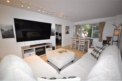 230 Garth Road #3B1, Scarsdale, NY 10583 - Photo 9