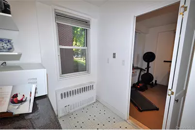 230 Garth Road #3B1, Scarsdale, NY 10583 - Photo 17