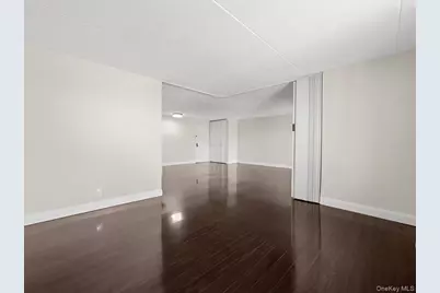 31 Casino #3J, Freeport, NY 11520 - Photo 9