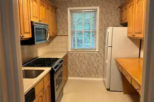 71 Avon Cir, Rye Brook, NY 10573 - Photo 5
