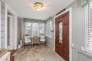 18 Yale Pl, Lynbrook, NY 11563 - Photo 3