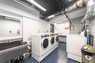 152 E 35th St, New York, NY 10016 - Photo 15