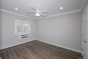 554 New Hwy, Hauppauge, NY 11788 - Photo 7