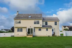63 Nicholas Way, Calverton, NY 11933 - Photo 7