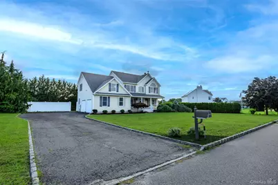 63 Nicholas Way, Calverton, NY 11933 - Photo 5