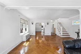 137-20 233rd St, Rosedale, NY 11422 - Photo 5