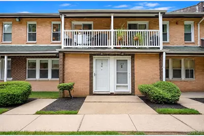 194 Artist Lake Drive #194, Middle Island, NY 11953 - Photo 3