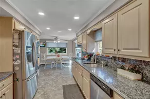 14 Milhouse Ln, Lake Grove, NY 11755 - Photo 15