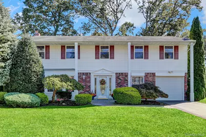 14 Milhouse Lane, Lake Grove, NY 11755 - Photo 1