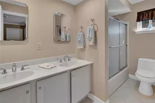 14 Milhouse Ln, Lake Grove, NY 11755 - Photo 25
