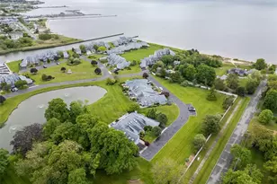34 Harbour Dr, Blue Point, NY 11715 - Photo 25