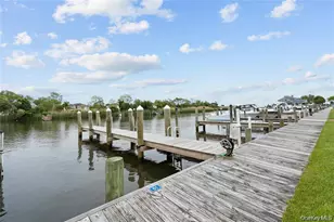34 Harbour Dr, Blue Point, NY 11715 - Photo 21