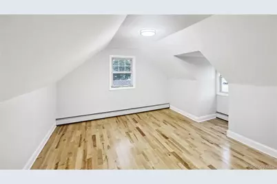 6 Harold Avenue, Hempstead, NY 11550 - Photo 27