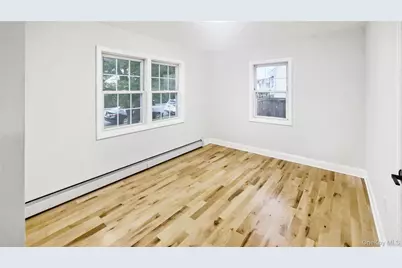 6 Harold Avenue, Hempstead, NY 11550 - Photo 25