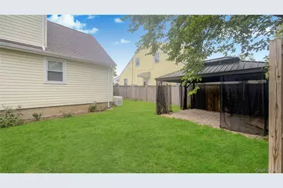 6 Harold Avenue, Hempstead, NY 11550 - Photo 45