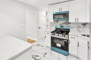 6 Harold Ave, Hempstead, NY 11550 - Photo 15