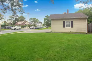 6 Harold Ave, Hempstead, NY 11550 - Photo 49