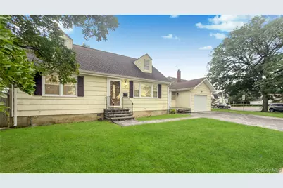 6 Harold Avenue, Hempstead, NY 11550 - Photo 3
